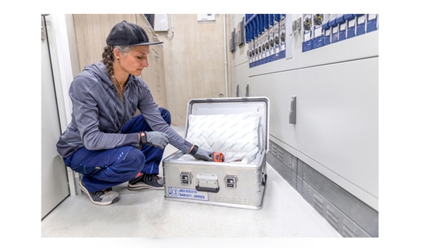 Zarges K470 Akku Safe – spolehlivé řešení pro přepravu a uskladnění vadných lithiových baterií