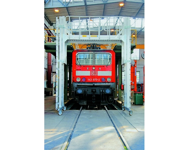 Pracovní plošiny pro železniční dopravu